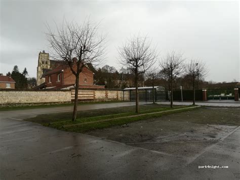 Parking à Saint-Riquier