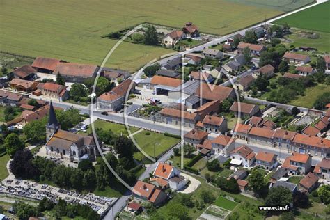 Parking à Vanault-les-Dames