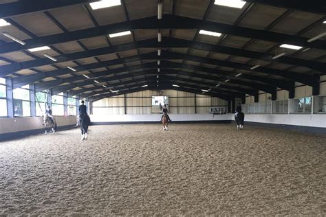 Parwood Equestrian Centre
