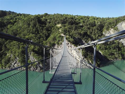 Passerelle à Treffort