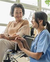 Perawat Lansia Jepang