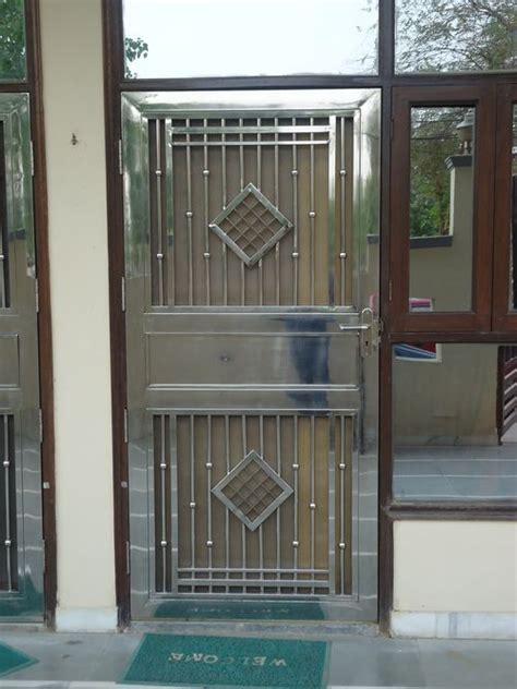 Perfect fabrication welding steel tin shad shutter grill gate door design works