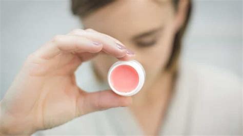 Perubahan Warna Areola karena Efek Samping Obat atau Produk Kecantikan