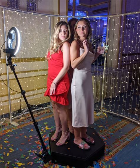 Pics N Party Events - Photo Booth Hire