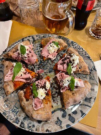 Pizzeria DoppioZero Genoa