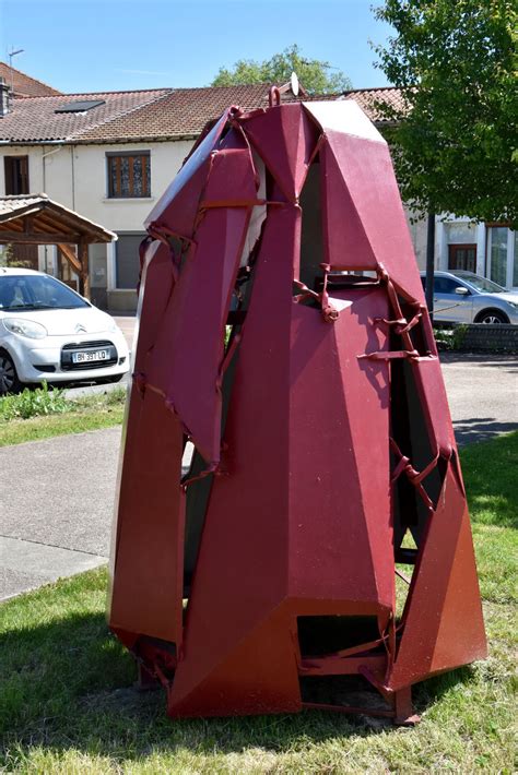 Place Merlinot à Fareins