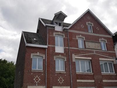 Place des anciens combattants Saint Python à Saint-Python