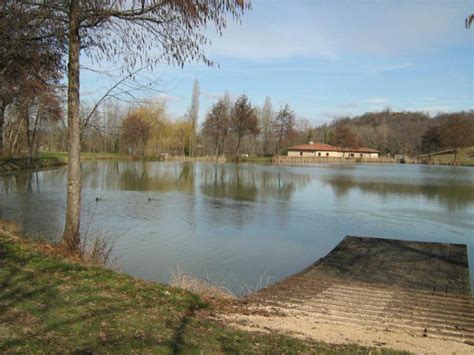Plan d eau du moulin de Bouydou à Montbrun-Bocage