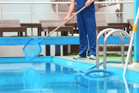 Pool cleaning service