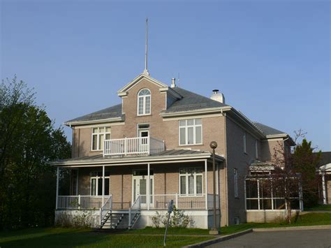 Presbytère & Salle Paroissiale à Artiguelouve