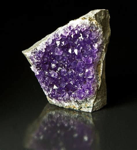 Pretty Stones Wholesale Crystals & Minerals