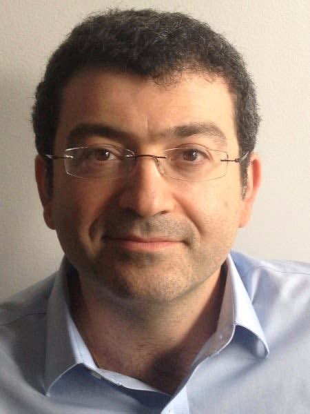 Professeur Eric Gabison à Paris