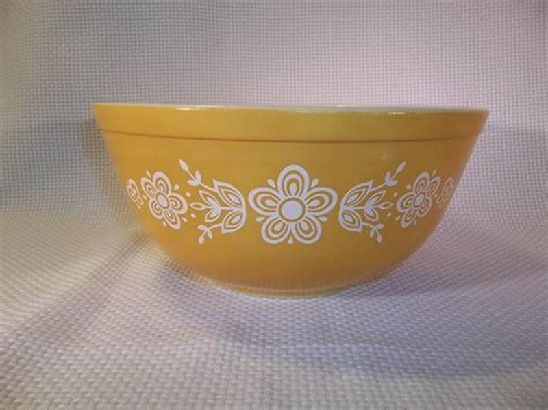 Pyrex Flower Pattern