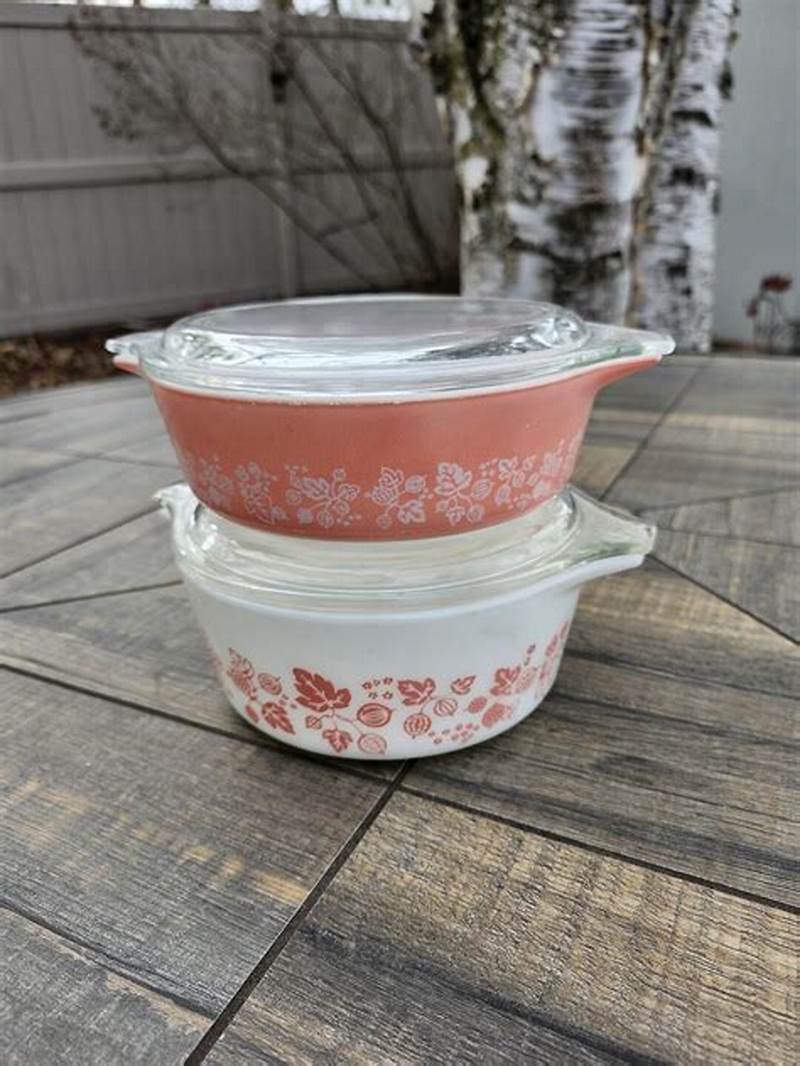 Pyrex Gooseberry Pattern