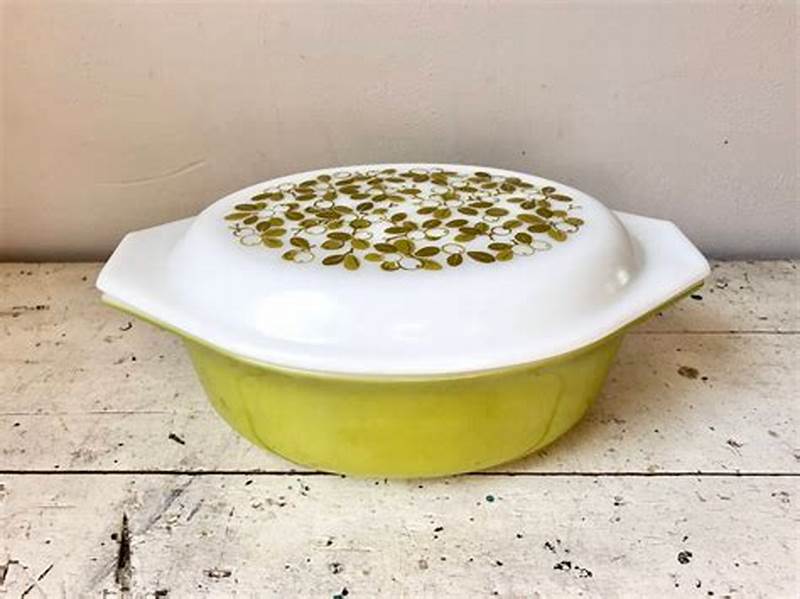Pyrex Olive Pattern