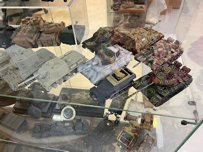 Quarter Kit Model Shop à Paris