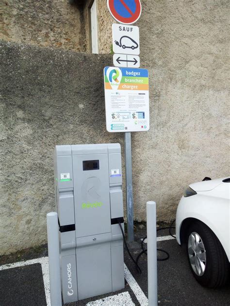 RÉVÉO Charging Station à Toulouges