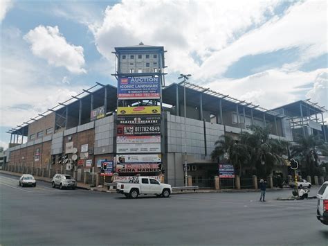 R 10 Corner Shopping Center Parking Area