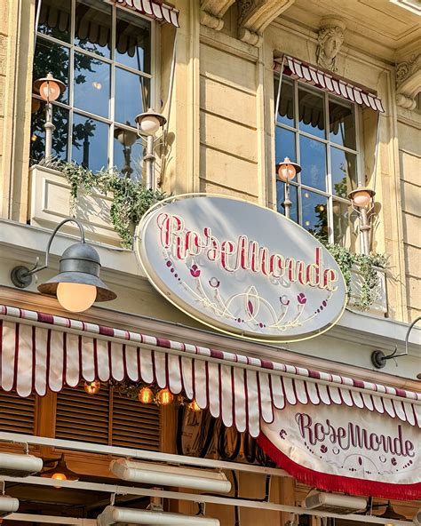 ROSEMONDE BY PATROL à Paris