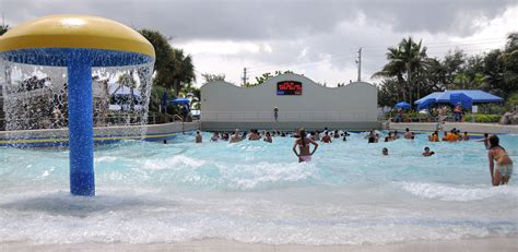 Water Park Wave Pool