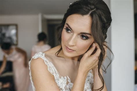 Rebecca Bryson - Bridal Hair & Make up Artist