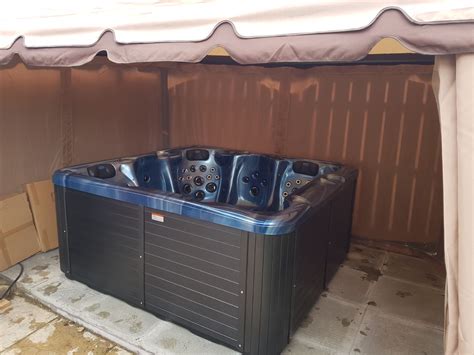 Red Rose Hot Tubs