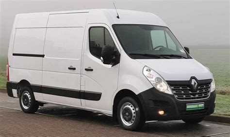 Renault Relais à Coudray