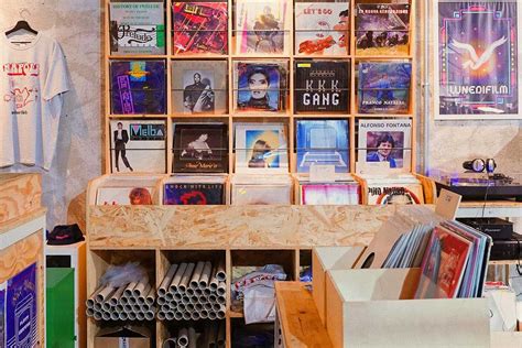 Riot Concept Store Naples