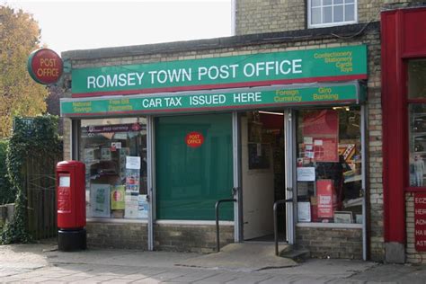 Romsey Town Post Office