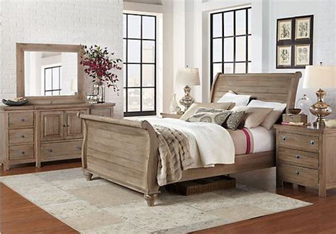 Rooms-To-Go-Bedroom-Furniture
