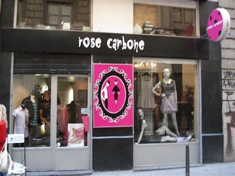 Rose Carbone à Lyon