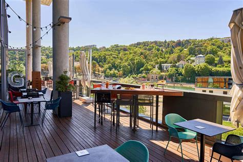 SHIFUMII Confluence - Bar Restaurant à Lyon