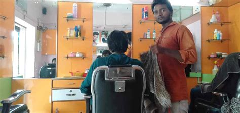 Sahil Bhai Hair Kating Saloon