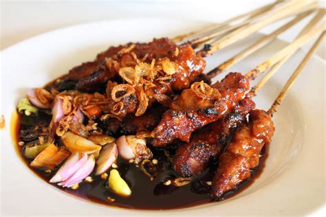 Sate Kambing Pak Manto
