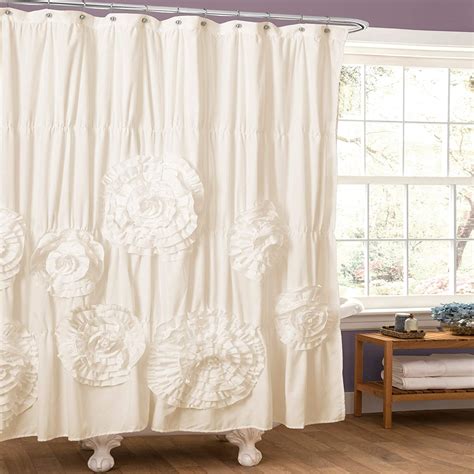 Shabby-Chic-Shower-Curtains
