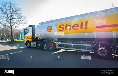 Shell Truck Only à Tavaux