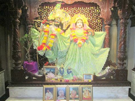 Shree Radhe Sabari Kunja, Shruti