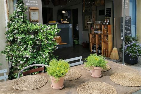 Simple. à Beaucaire