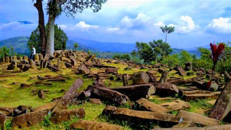 Situs Gunung Padang Ciwidey Valley