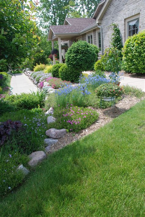 Softscape Garden Design & Maintenance