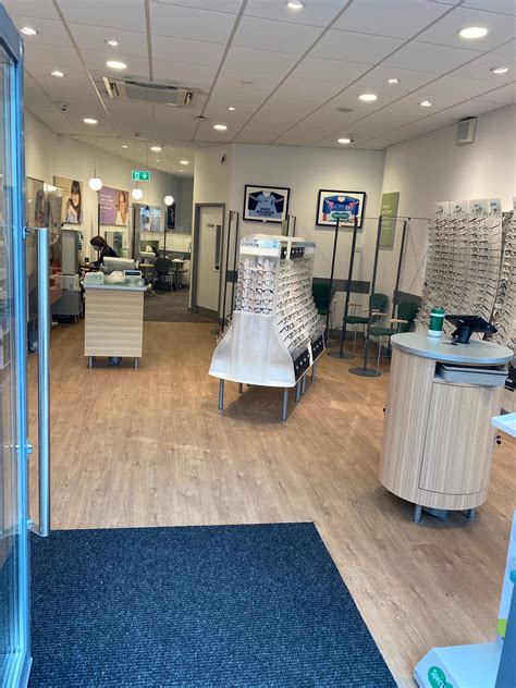 Specsavers Opticians and Audiologists - Bradford Broadway