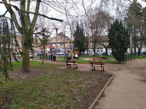 Square Rogerol à Douai