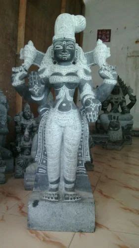Sri Mahamuthumari Architect And Sculpture