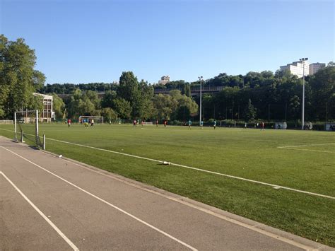 Stade Gilbert Vignes à Lyon