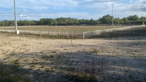 Stade Mechanel à Lalbenque