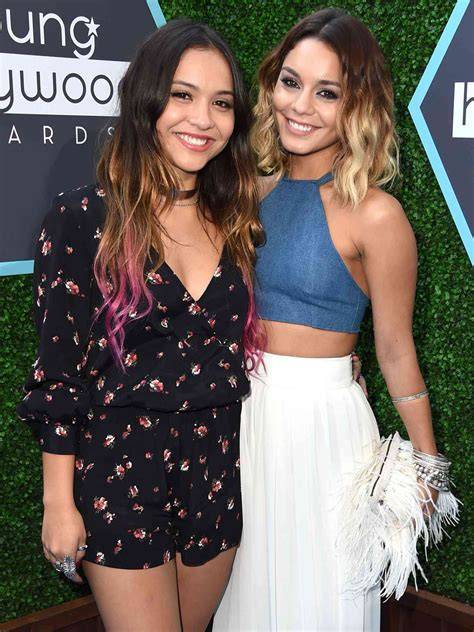 Stella Hudgens Onlyfans Leak 35 XXX