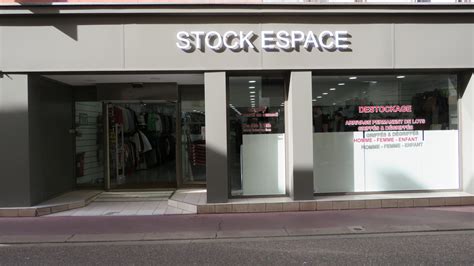 Stock espace à Angers