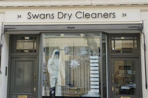 Swans Dry Cleaners : Laundry service
