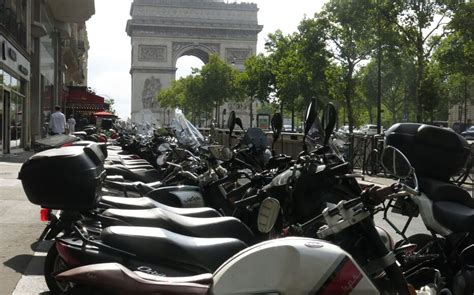 T.R.F MOTO à Paris