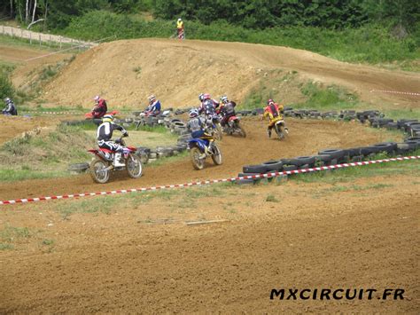 TERRAIN MOTO CROSS à Joudes